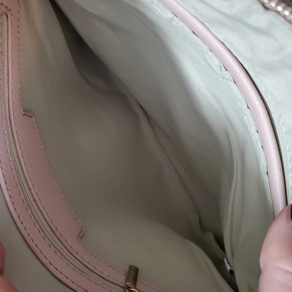 LOVERS Gonna Love Large Light Pink Wristlet - Picture 3 of 7